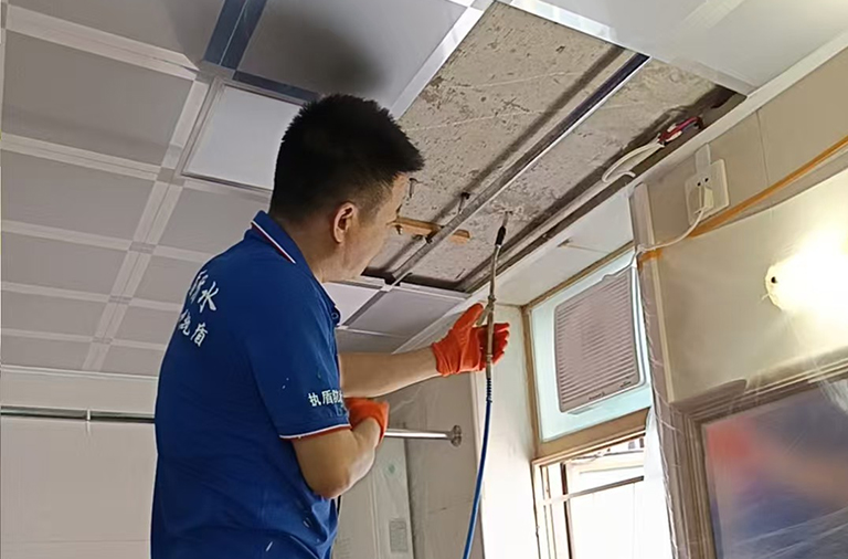 卫生间顶板灌浆补漏